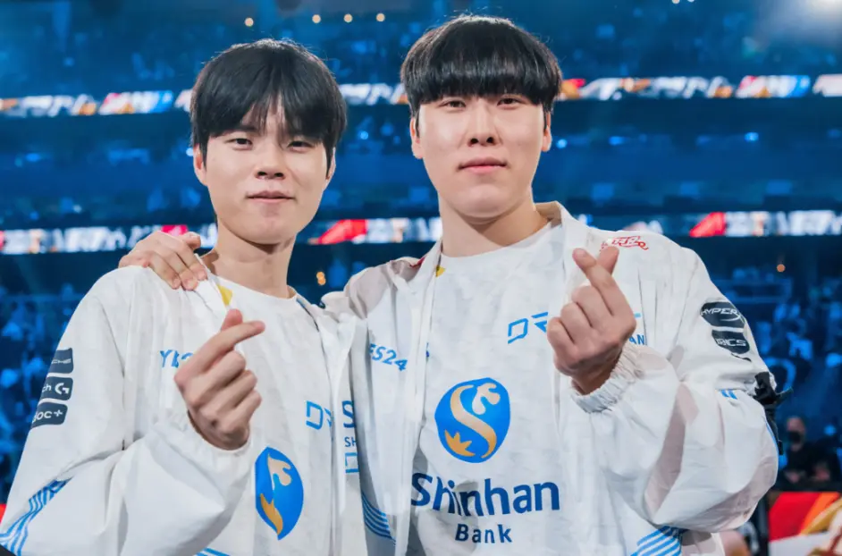 DRX碾压100T，Deft开启传奇时刻顶尖较量2025世界赛，技惊四座的简单介绍