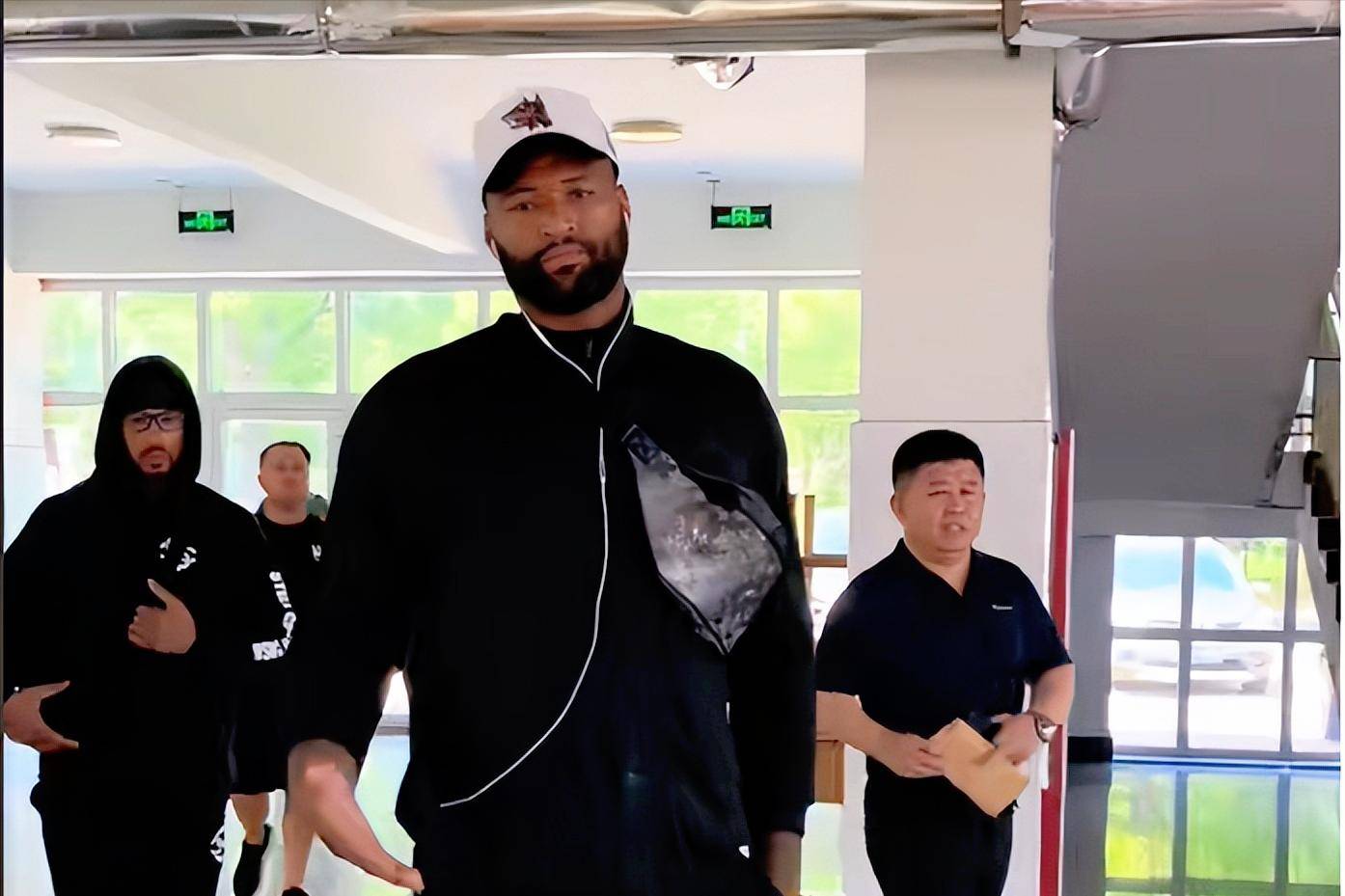 勇士正式放弃本季？考辛斯将再次缺席比赛的简单介绍