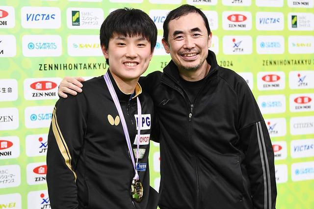 开云体育直播-英国乒乓球队横扫韩国乒乓球队，张本智和惊艳世界的简单介绍