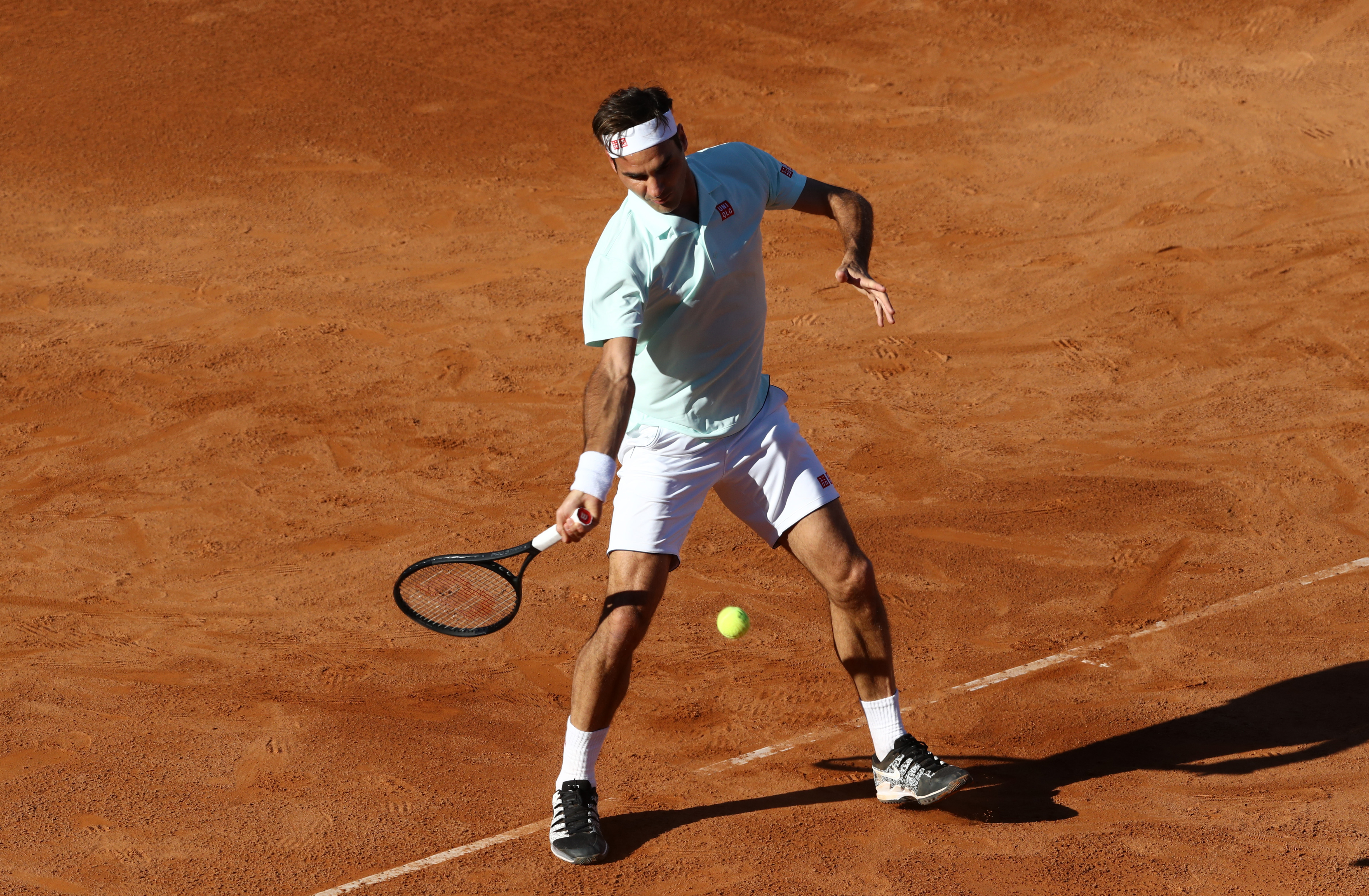 开云体育中国-意大利网球队鏖战日本网球队，费德勒关键制胜的简单介绍