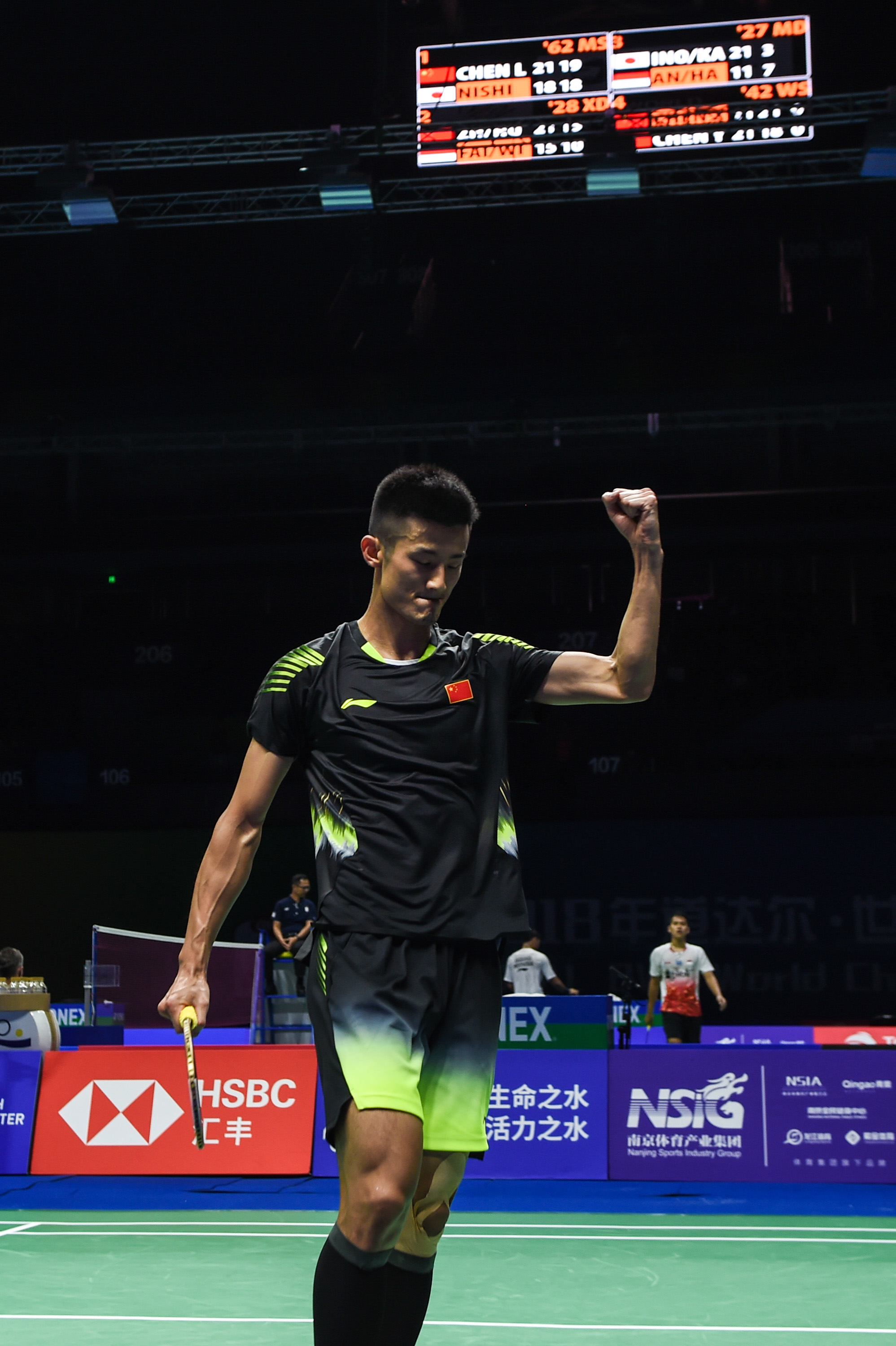 中国羽毛球队轻取印度羽毛球队，谌龙完成帽子戏法的简单介绍