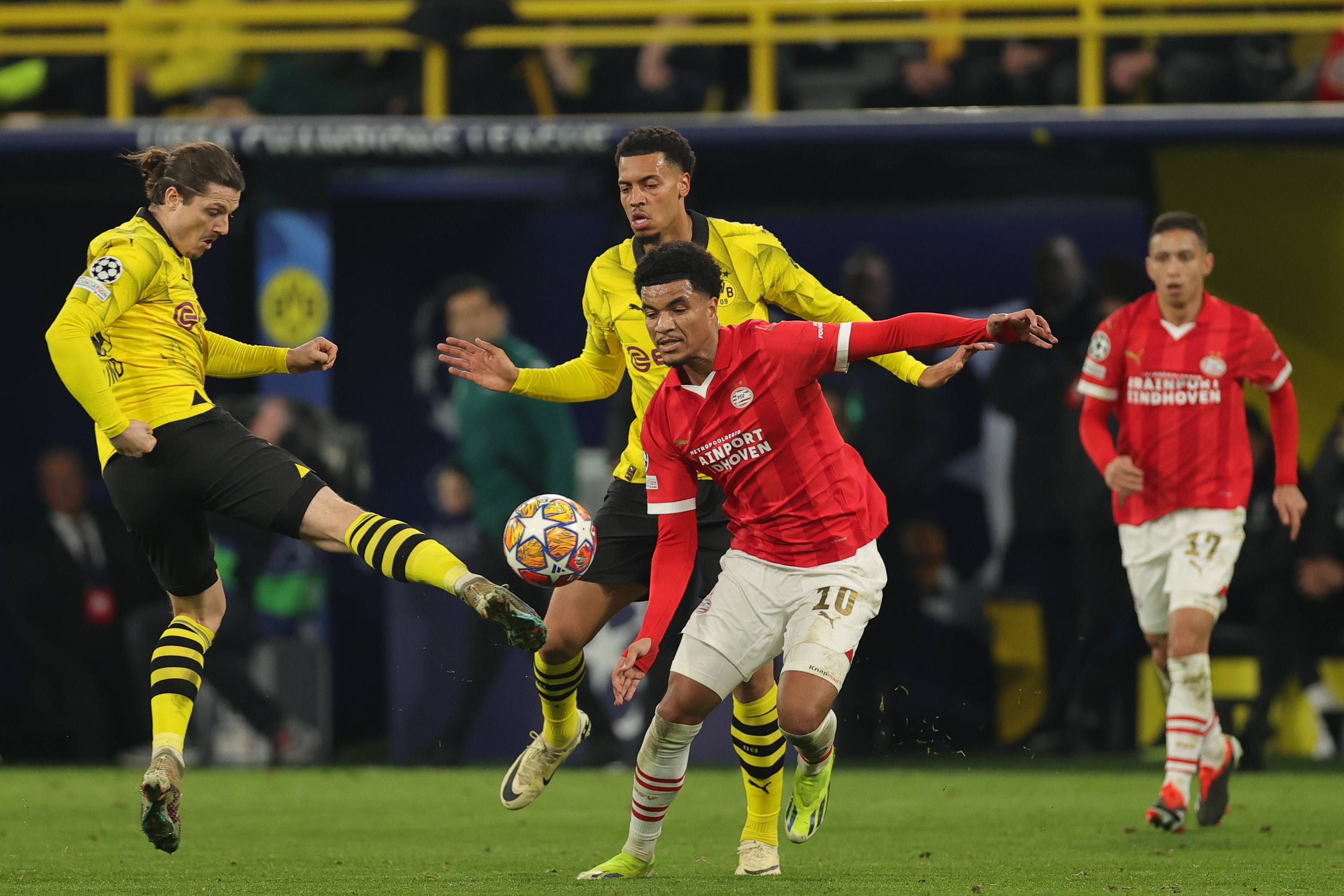 包含多特蒙德有望在下一场比赛中取得胜利的词条