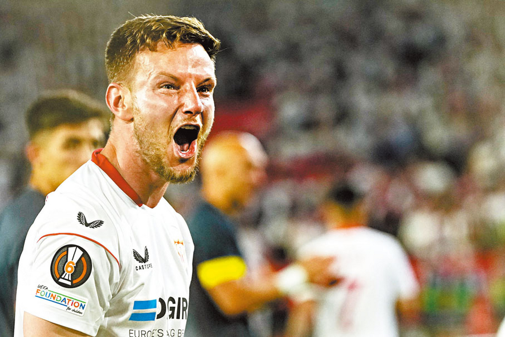 开云足球直播-惨败绝地反击反攻，球队士气高昂慷慨激昂的简单介绍