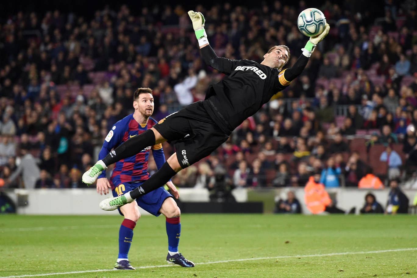 关于古铁雷斯战胜马洛卡，势不可挡奔向胜利的信息