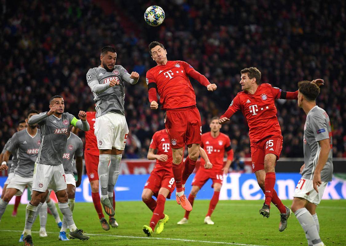 包含大胜之后，霍芬海姆寻求客场连胜的词条