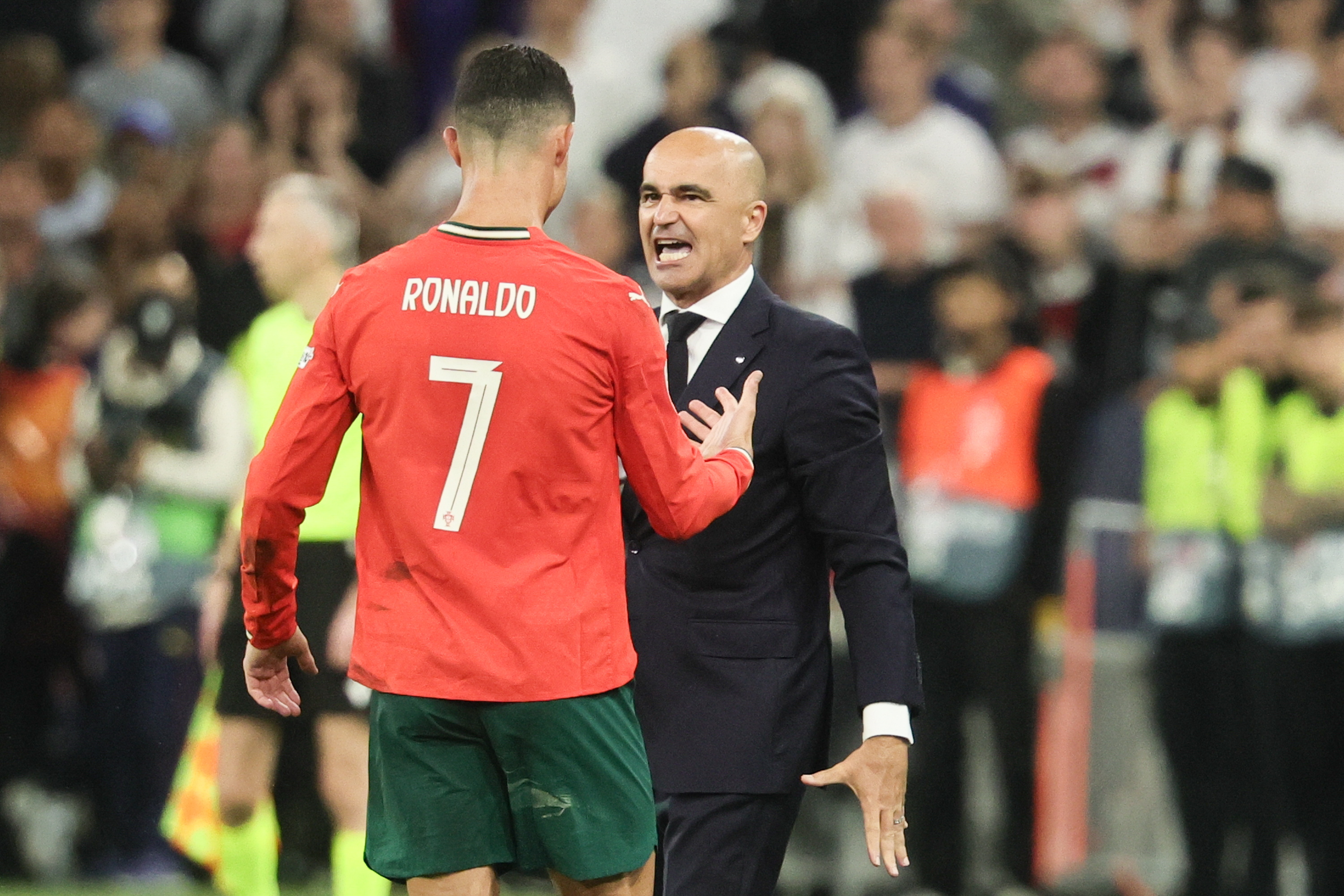 开云官网-葡萄牙队横扫奥地利队，梁靖崑统治全场的简单介绍