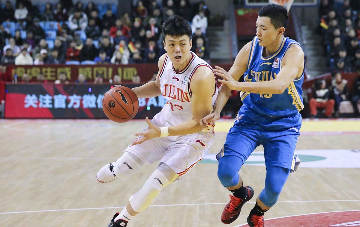 开云下载-包含福建队完胜广州队，福克斯状态火热的词条