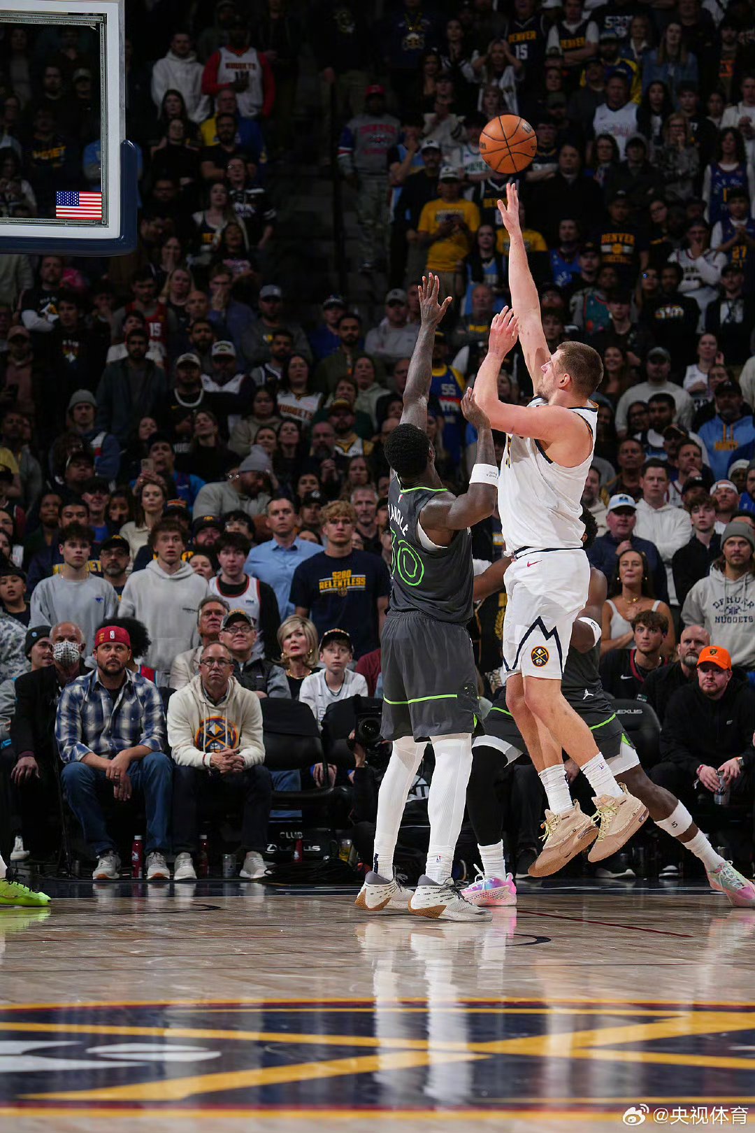 开云APP-掘金碾压公牛，约基奇点燃赛场