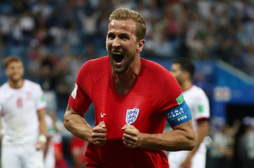 包含德国险胜乌拉圭，基米希刷新纪录的词条