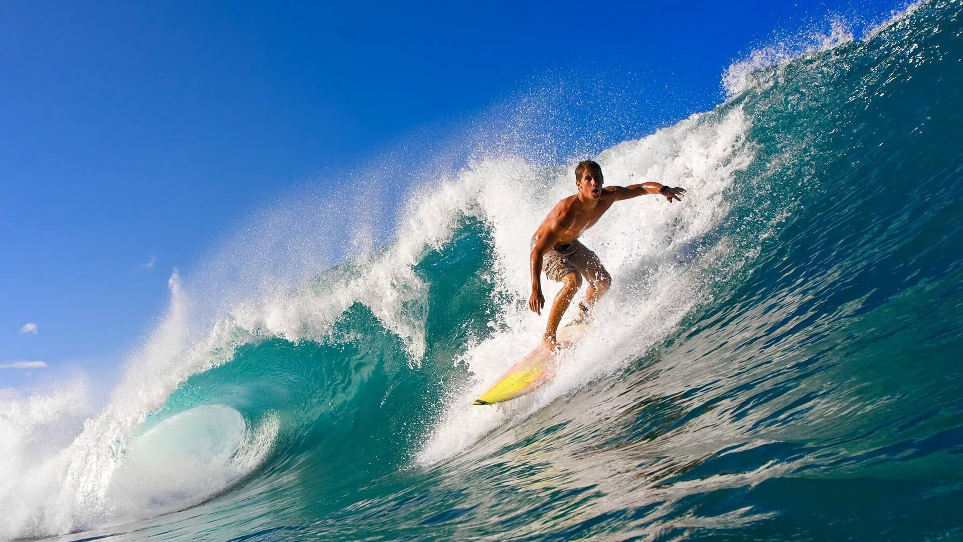 杰伦·格林爆发难救主，广厦队防守锁死独行侠