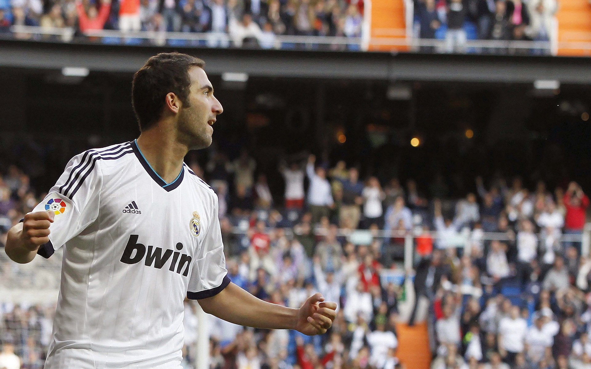 开云体育登录-雷霆对阵公牛，杰伦·格林关键制胜，新星闪耀改写比赛剧本